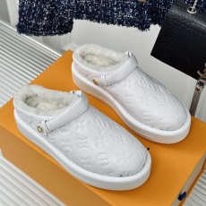 Louis Vuitton Low Shoes